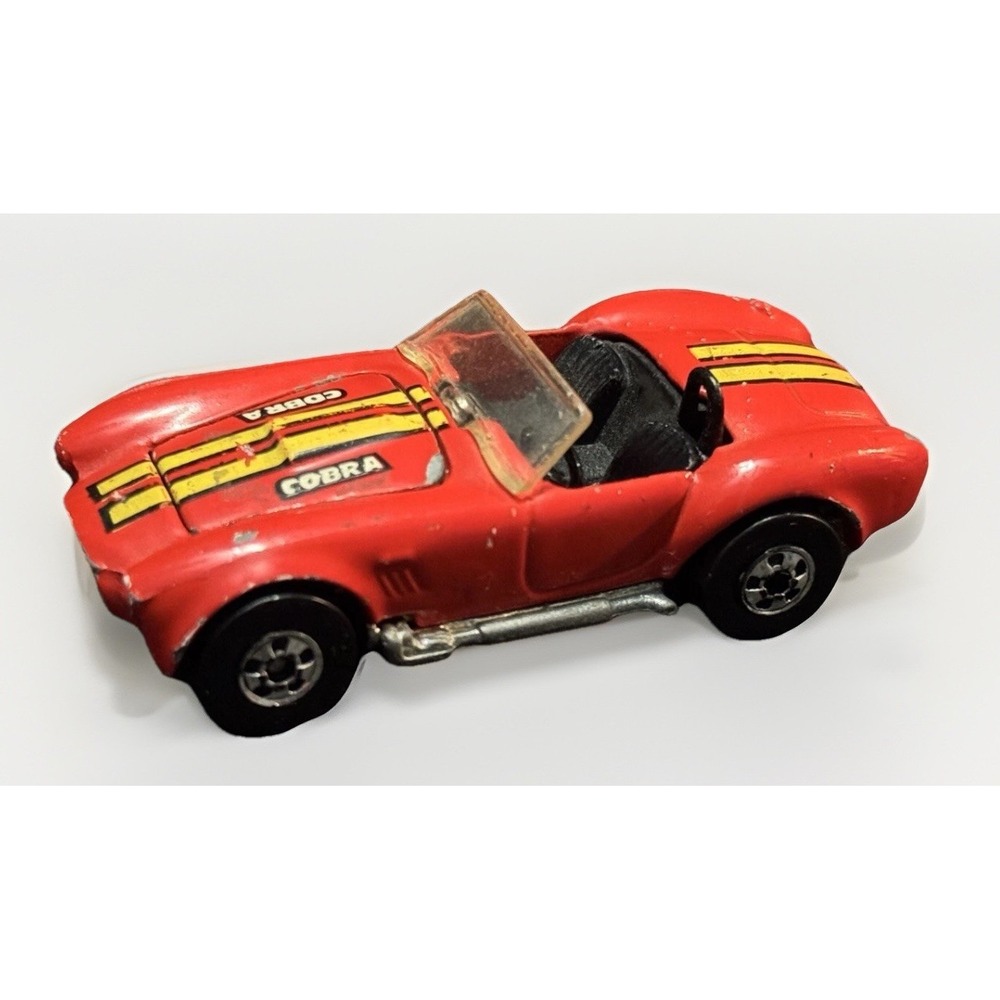 Hot Wheels Shelby Cobra 427 S/C Opening Hood 1982 Diecast Red 1:64